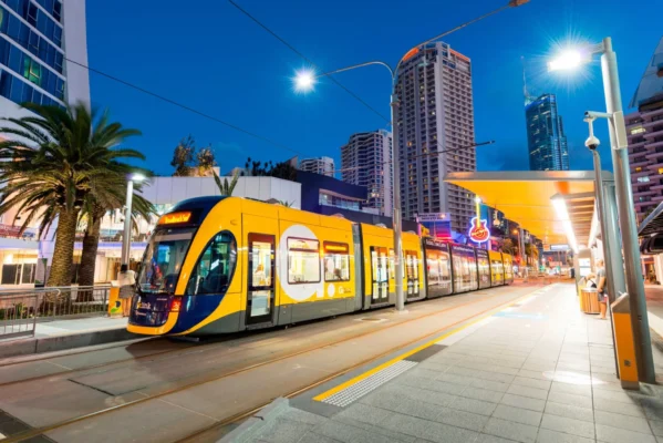 TRAM GOLD COAST - Direitos autorais- Rix Ryan Photography 2014
